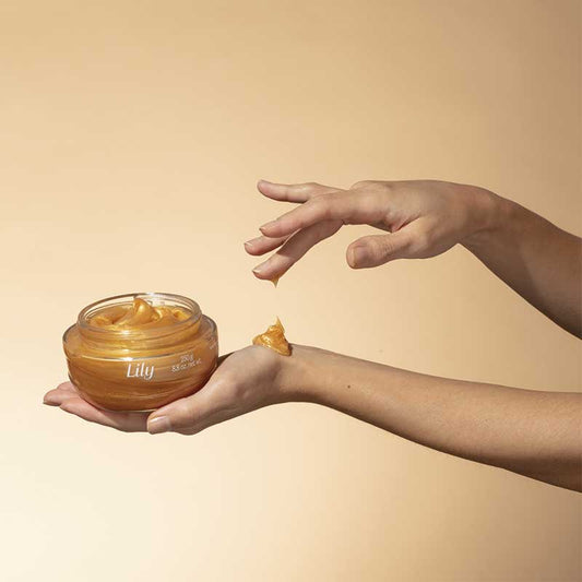 Lily Glow Illuminating and Moisturizing Body Gel, 250g