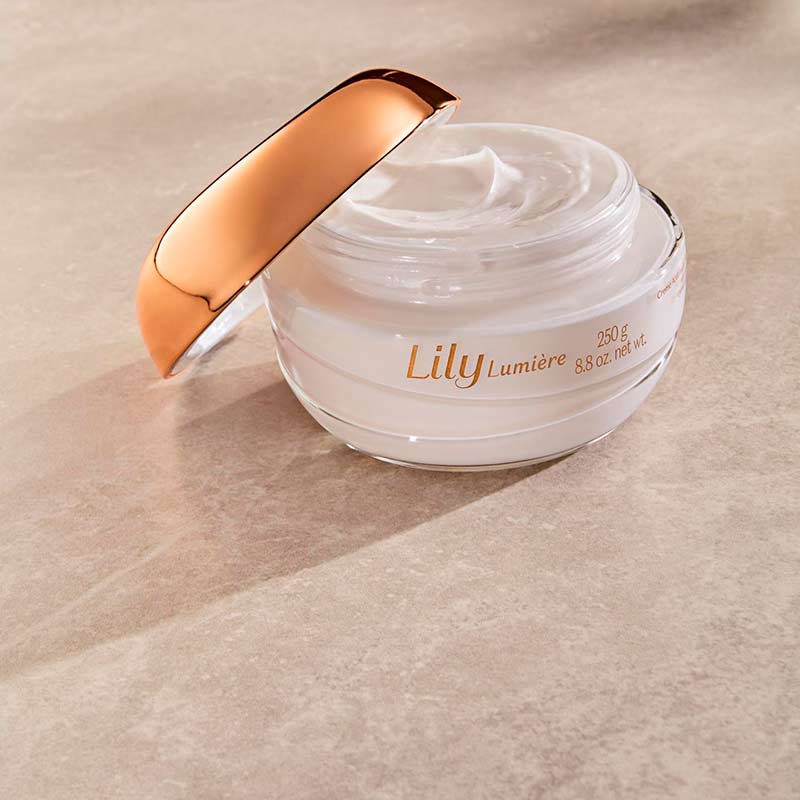 Lily Lumière Satin Moisturizing Cream, 250g